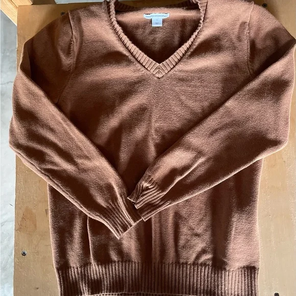 Women’s Cognac V-Neck Sweater - Picture 1 of 2